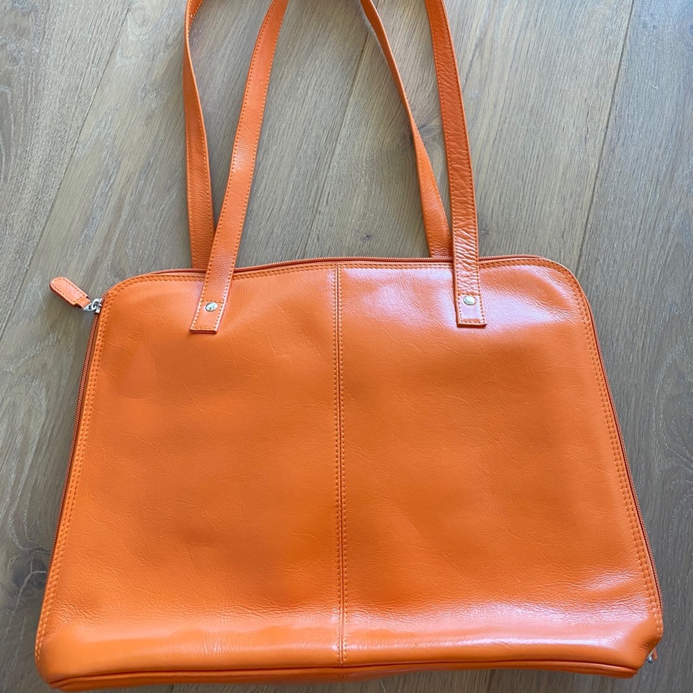 Clarita accessories orange purse